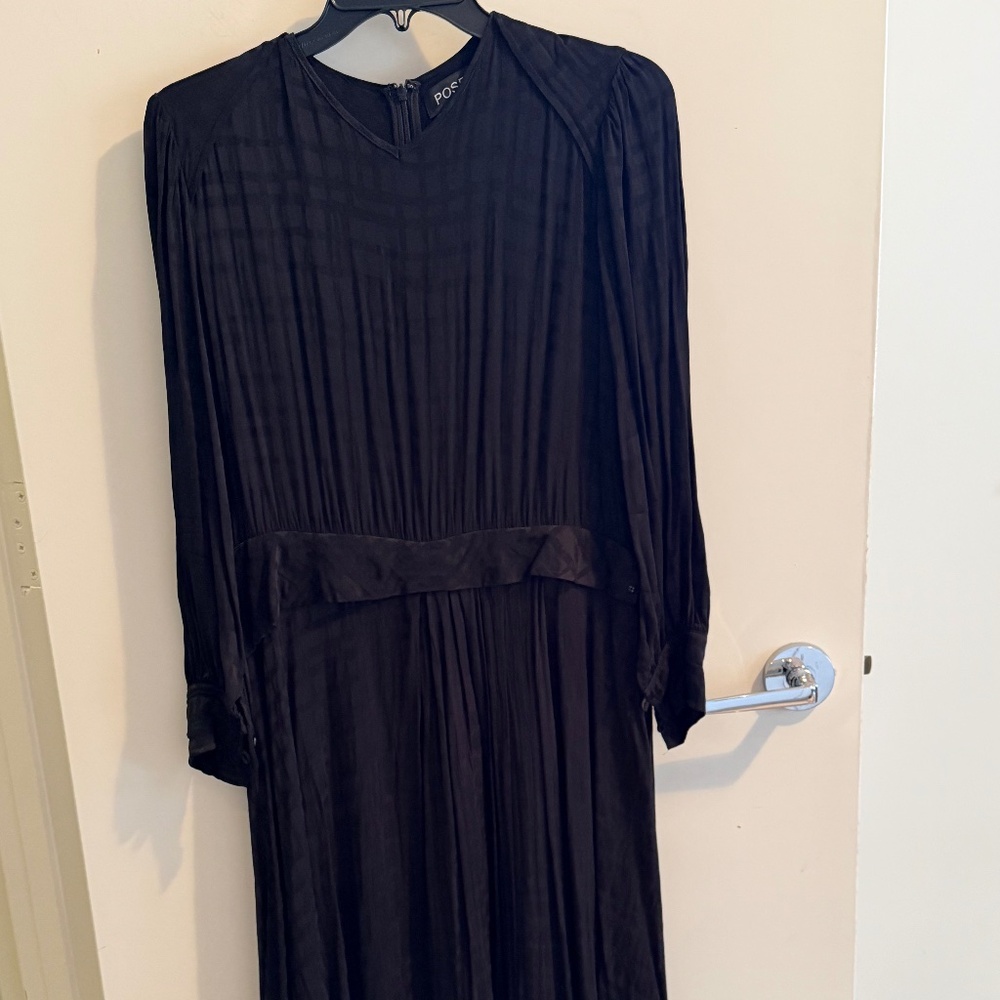 Black pleated belt dress